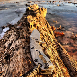 gearaholicsanonymous:  Blade on a log. #zt0560 #ccw #USA #ccweapon