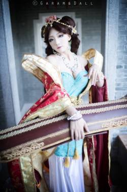 kuudererules:    Aza Miyuko Cosplay as Sona “Guqin ver.”