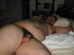 cutecubs:  cute young chunky hairy boy, dense pubes. my favorite.