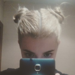 28 years old & 2 little messy buns? Yass, please! (I love