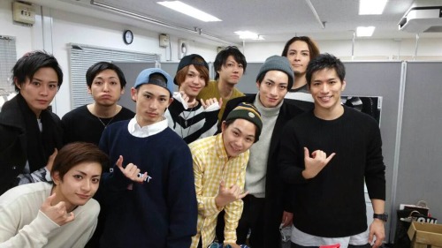 @kazuma093Engeki Haikyuu!! Everyone who came to see us during the Tokyo performances, thank you very much.There is still Osaka, Miyagi, followed by Tokyo gaisen, all of the staff and the cast, and of course everyone who kindly came to watch the performanc