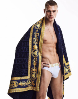 trendy-boys:  Matthew Noszka | Versace