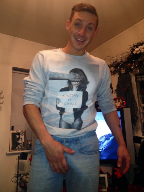 str8cock-gaycock-hotdick:  No complaints here kirk norcross  