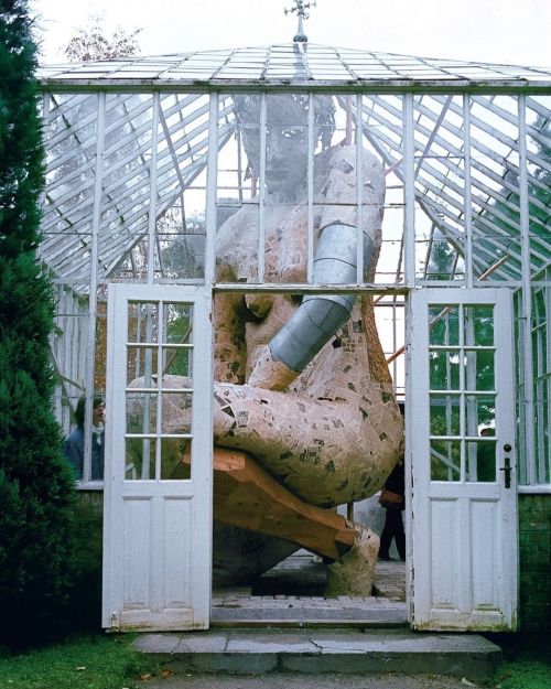 nevver:  In The Greenhouse, Susanne Ussing