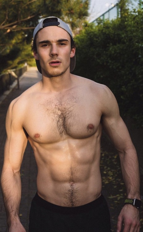 hotndfunny:  Perfect amount of chest hair…..  Follow for more