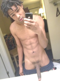 nudeselfshots-blackmen.tumblr.com/post/62505392856/