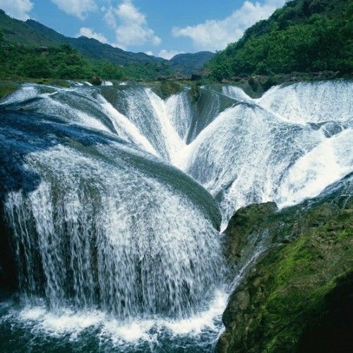 Tumble on (The Pearl waterfall, Jiuzhaigou Valley, China)
