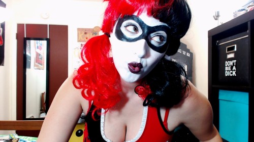 kayleepond:  Just a little more Harley. :) 