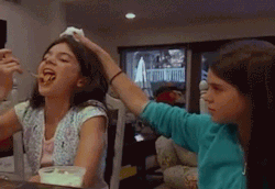 thatfunnyblog:  fetus Kendall and Kylie were the best 