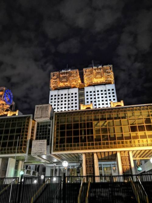 evilbuildingsblog:  The “russian academy of sciences”, Moscow,