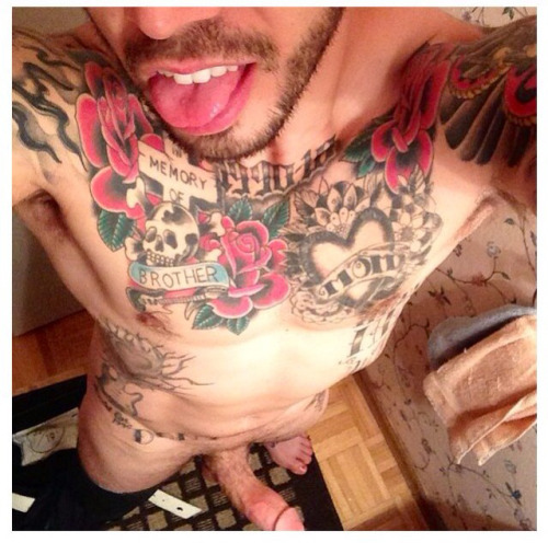 Alex Minsky is an ex soldier and male model