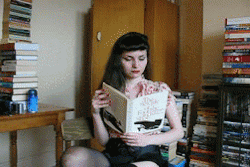 theindifference:  piednylon:  pristinelolita:  Cross   !