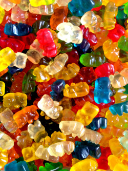 the-littles-palace:  Close-up pictures of gummy bears always