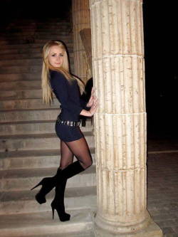 LBD + tights + heels = WIN