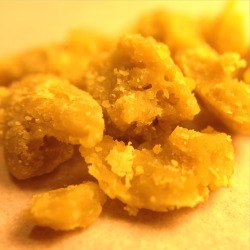 happydabbing:  Pineapple Chunk Crumble 44g > 7.63g Yielded