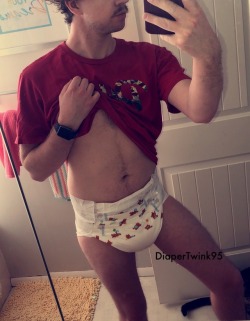 diapertwink95:Diaper for the day! Proof of the thick crinkle