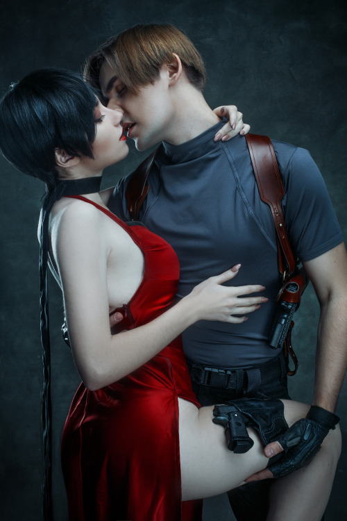 thesultryrose: cosplay-galaxy: [self](RE) Ada Wong and Leon Kennedy