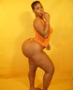 mrgoodbar325:  Dat ass omg! 