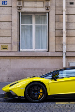 avenuesofinspiration: LP 720-4 50° Anniversario | Photographer