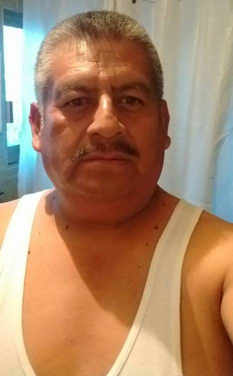 Mature Hispanic daddy and his lovely cock. 