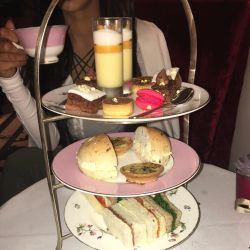 #AFTERNOONTEA by chloe.khan