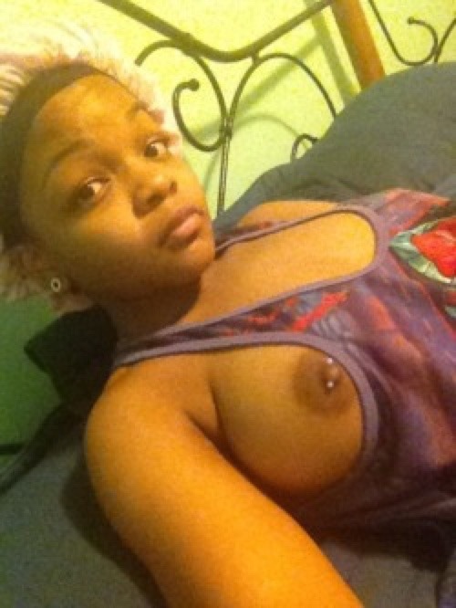 conquerinlion:  blaccteensexposed:  nice tits  Very nice!Conquerinlion