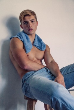 Freddie Pearson by Pantelis.