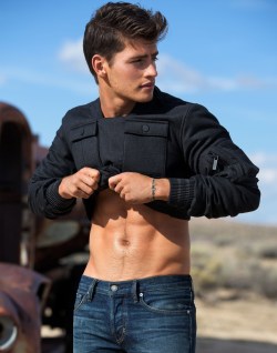 lesguys:  Gregg Sulkin by Justin Campbell for Flaunt Magazine