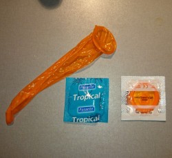 marc7566:  condom-hunter:  Aftersex! My sex buddy’s orange