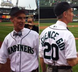 usatodaysports:  stadium-love-:  Bill Nye “The Science Guy"