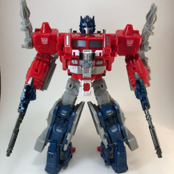 mattmanpizzaparty:  #superrobotsunday Takara Legends Super Ginrai!