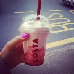 Who the fuck do I think I am? #costa #creamycooler #strawberriesandcream