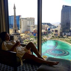meanwhileinvegas:  #Vegas#usa#caesars#palace#me#good#morning