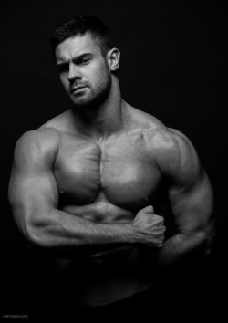 Follow Master Brandon  View the archive