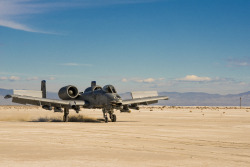 soldierporn:  Snack time. U.S. Air Force Lt. Col. Ryan Haden,