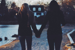 the-inspired-lesbian:  Love and Lesbians ♡