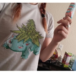 the-stoner-sage:  kiefeon:  My shirt finally arrived! Stoned