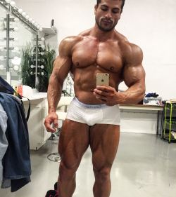 whitepapermuscle:  Franco Dominguez