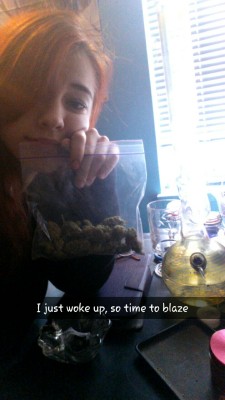 dabcandycannabis:  Lol Snapchat to my friend. Still barely awake