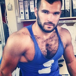 aromapit:  hotmalepicsss:  fuzzforia:  Furrific!  Follow me @