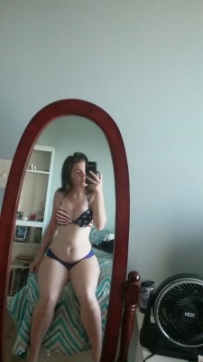 alikatcokababy:  New bikini!!