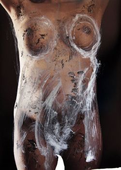 6oobie:  Naked woman with many problems and white paint by Manuel