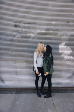 sweet-rough-lesbian-kisses.tumblr.com/post/115709745360/