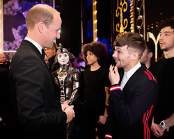 louist91updates:Louis meeting Prince William at the Royal Variety