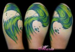 fuckyeahtattoos:  Japanese inspired wave by Mario @ Sinatras