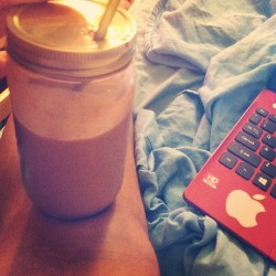 I like my smoothies like I like my women, #chocolate and #thick