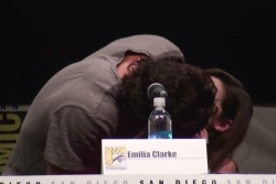 ktharington:  Jason Momoa kissing Emilia Clarke at SDCC 2013.