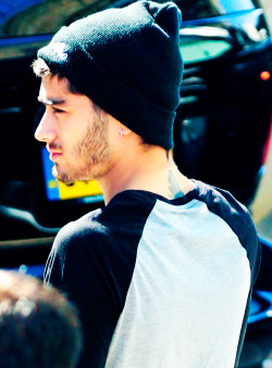 Baby I'm yours