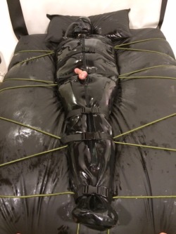 larubbergimp:Me right where I belong as a gimp.  Rubber encased,