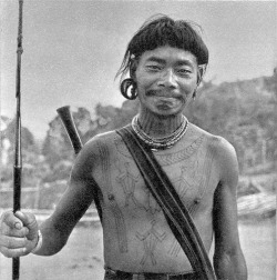 nextecuiltentetl:  A Naga warrior with tattoos on his chest representing